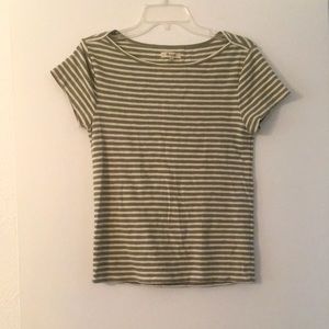 Madewell Short Sleeved Top. Size Medium.